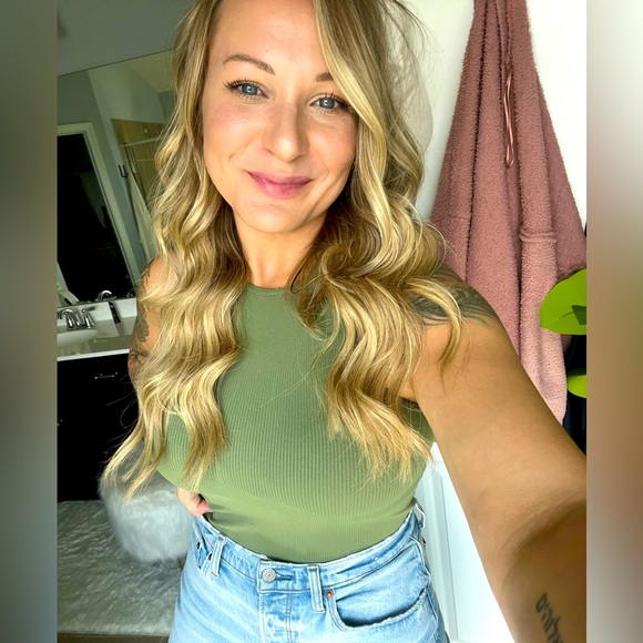 Meet your Posher, Kara - Picture 1 of 1